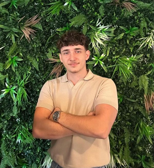 Thibaut GEFFROY — Visual Designer VGT Agency